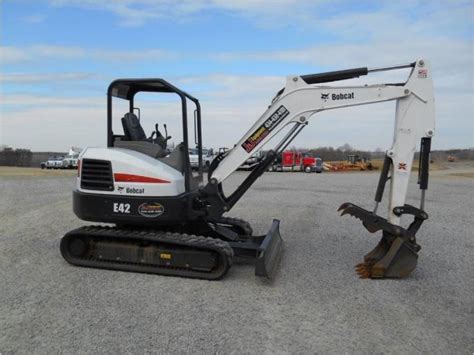 bobcat mini excavator tracks|bobcat with tracks for sale.